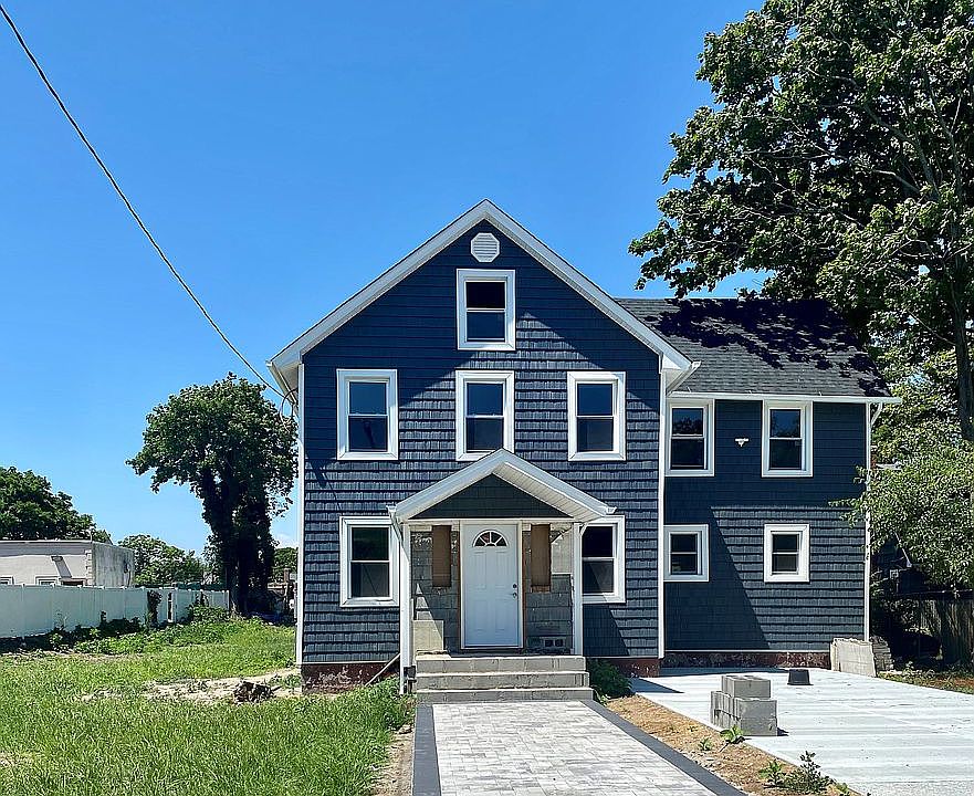 1st image of 2708 Healy Ave