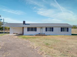 847 Clarksville Rd, Bogata, TX 75417