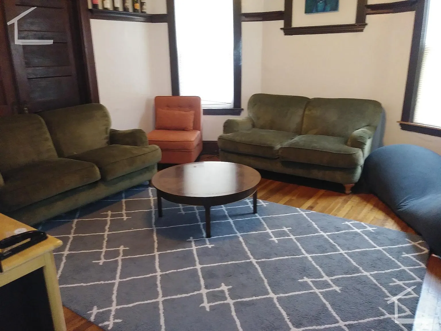 4 bed, 9999 sqft, $4,800 — Photo 4