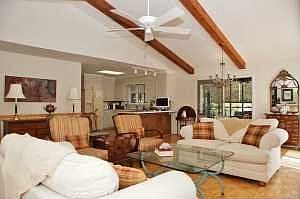 5th image of 117 Hillview Dr