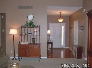 123 Michelle Dr, Glen Carbon, IL