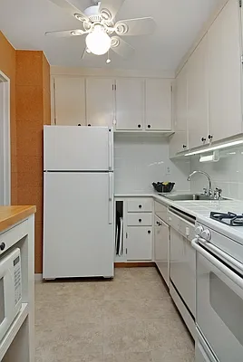 Sold by Corcoran | media 19