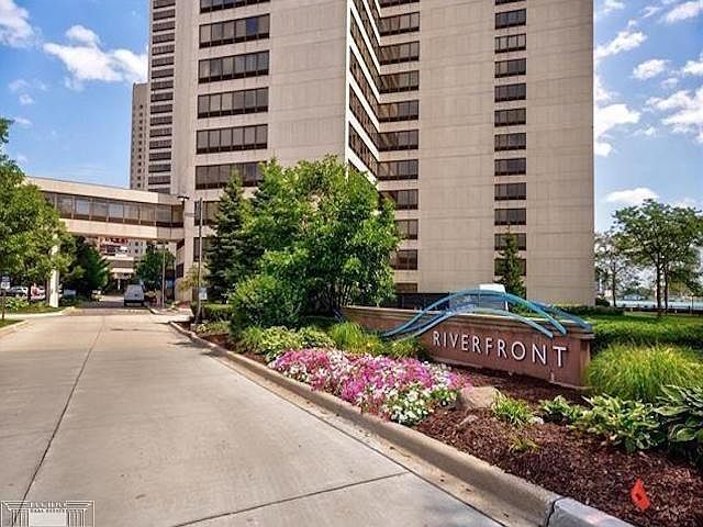 1st image of 1001 W Jefferson Ave #25-F-300