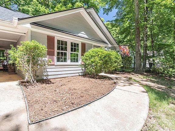 4th image of 3430 Lakeside Ln