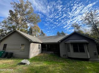 107 Rocky Way, Greentown, PA 18426