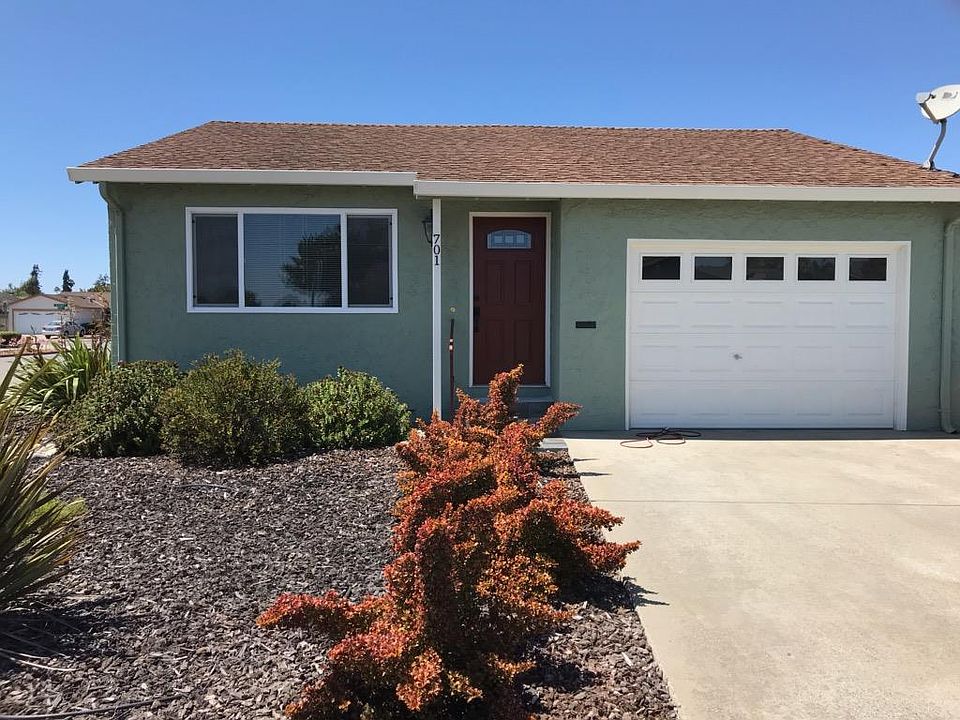 1st image of 701 Almond Dr