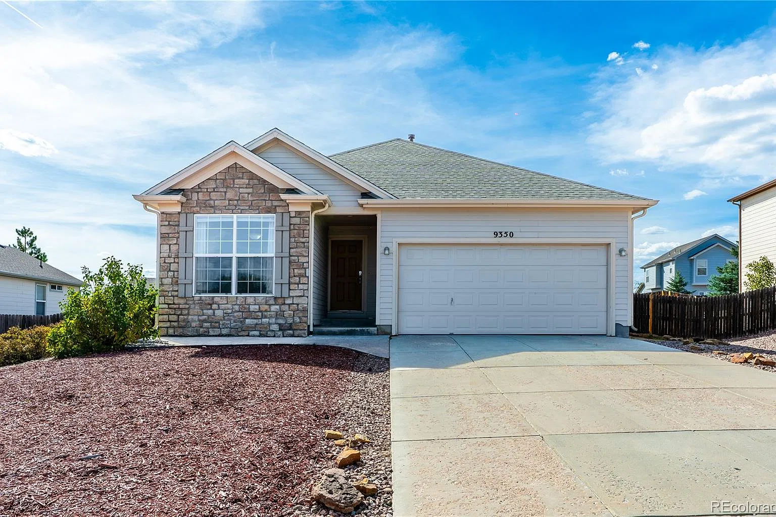3 bed, 2.0 bath, 1447 sqft, $2,200 — Photo 1
