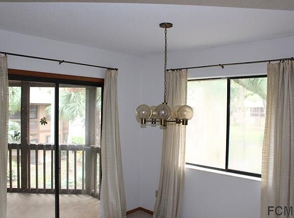 4th image of 20 Greenbriar Ct