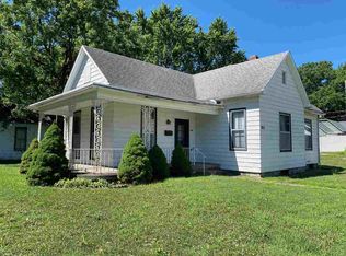 1427 Locust St, Terre Haute, IN 47807