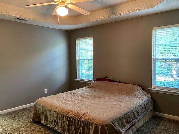 5th image of 107 Wedgewood Drive NE