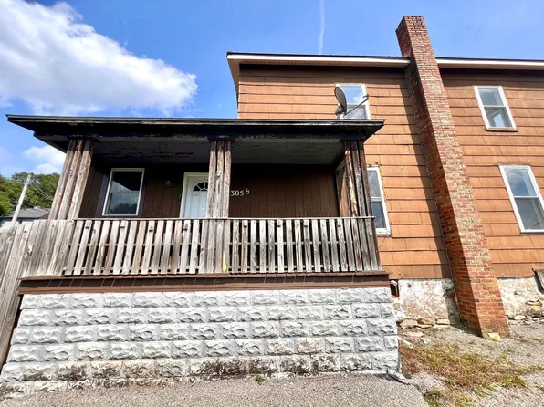 305 1/2 E Lutton St, New Castle, PA 16101
