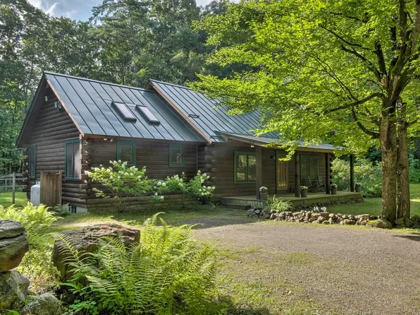 390 Whipple Hill Road, Richmond, NH 03470