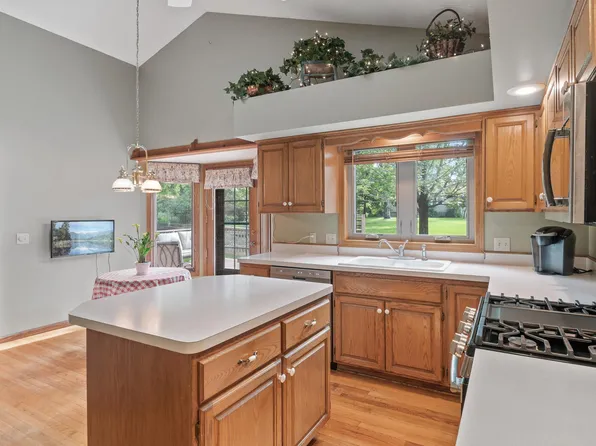 204 74th Way N, Brooklyn Park, MN 55444