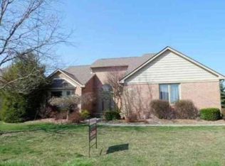 34539 Lillian Rd, Chesterfield, MI 48047