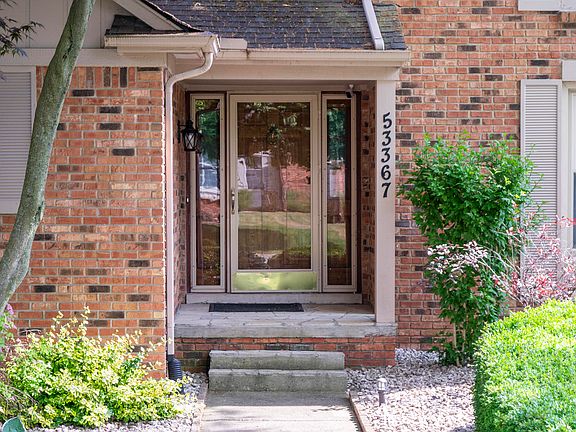 2nd image of 53367 Marian Dr