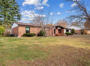 1111 Tumbleweed Trl, Ballwin, MO 63011