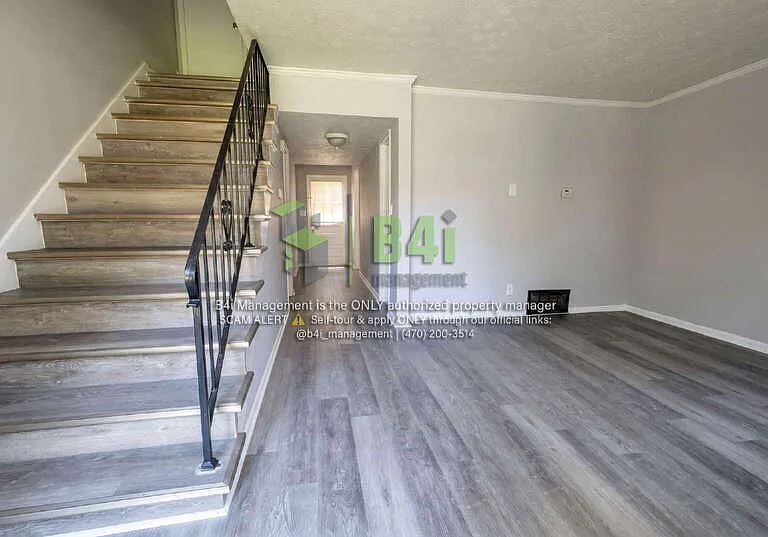 1010 Sexton Dr — Photo 6