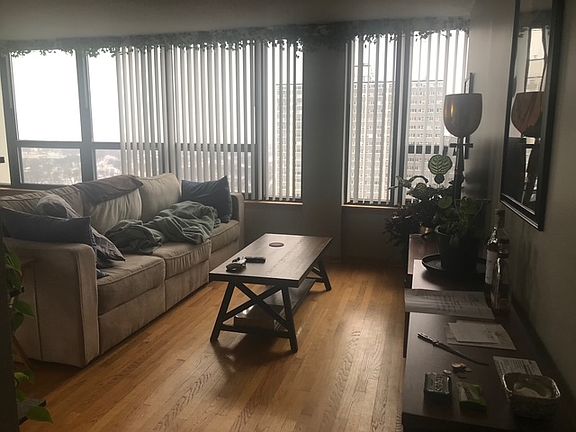 2nd image of 5100 N Marine Dr APT 21A