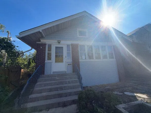 5943 Park Pl, Hammond, IN 46320