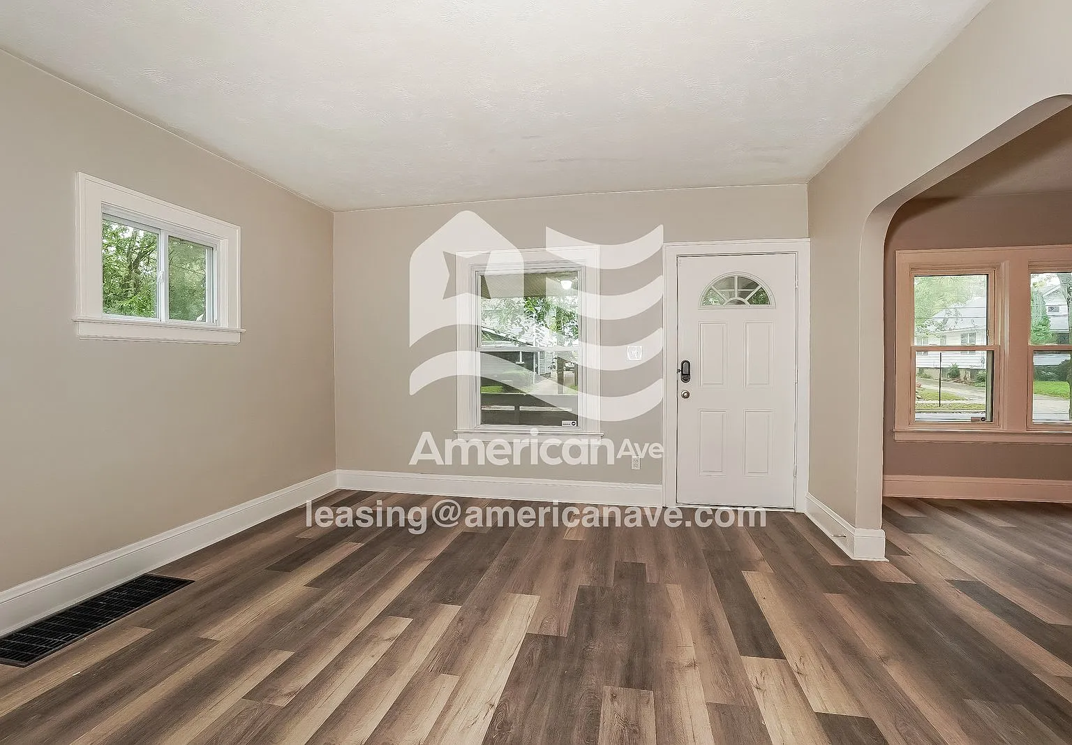 3 bed, 1.0 bath, 1245 sqft, $1,097 — Photo 4