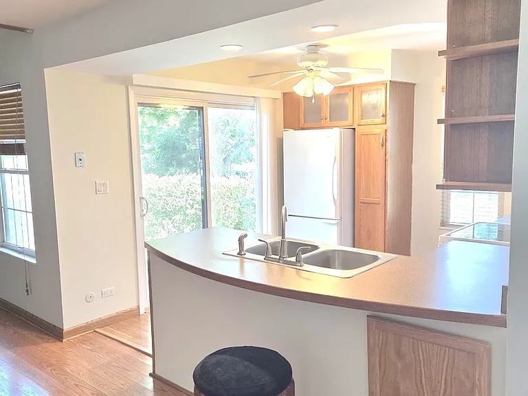 614 Dunham Rd — Photo 2