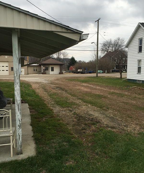 1st image of 1480 Roanoke Ave APT 3