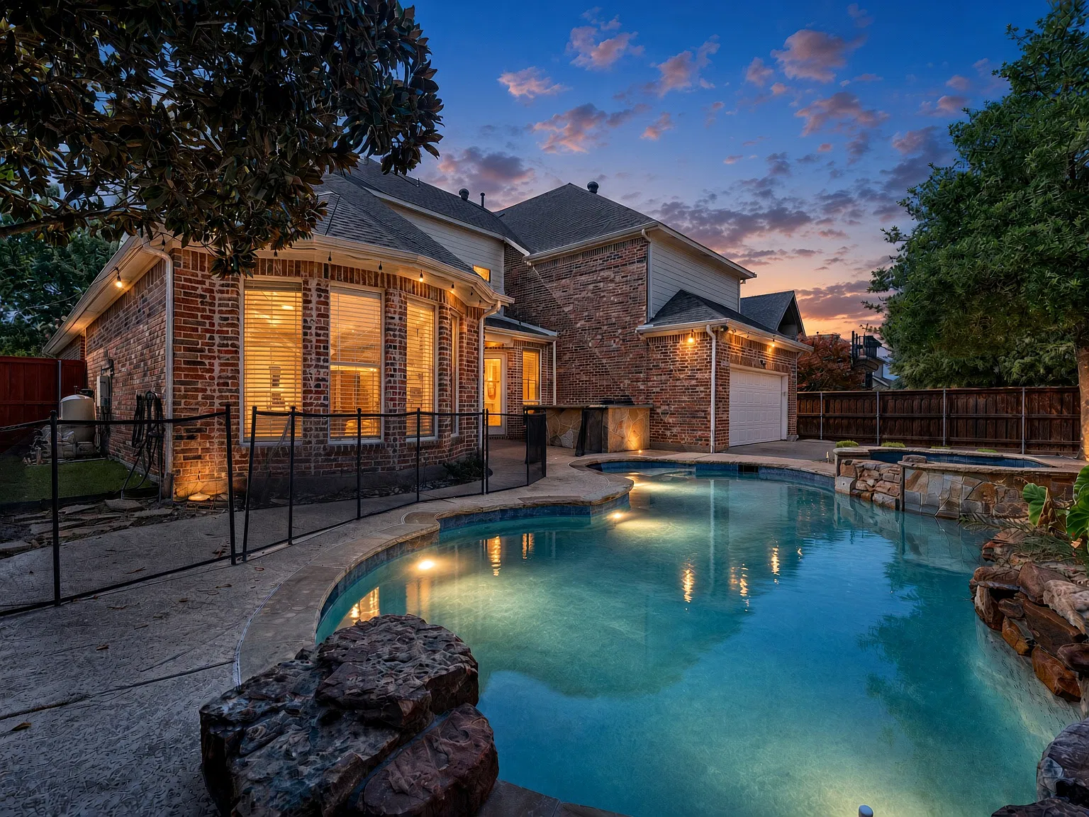 5 bed, 4.5 bath, 4512 sqft, $4,200 — Photo 3