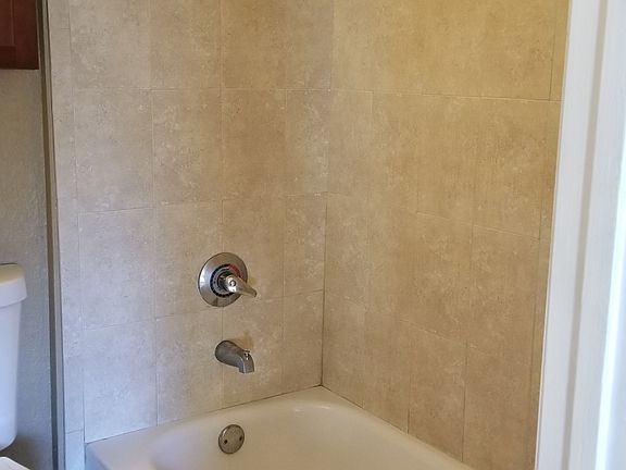 4th image of 496 Banyon Tree Cir APT 200