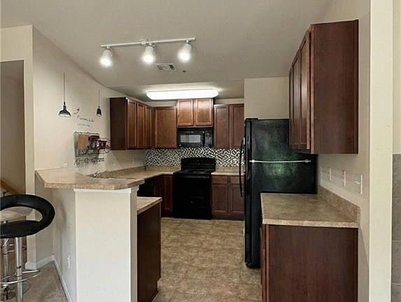 2nd image of 805 Pleasant Hill Rd #333