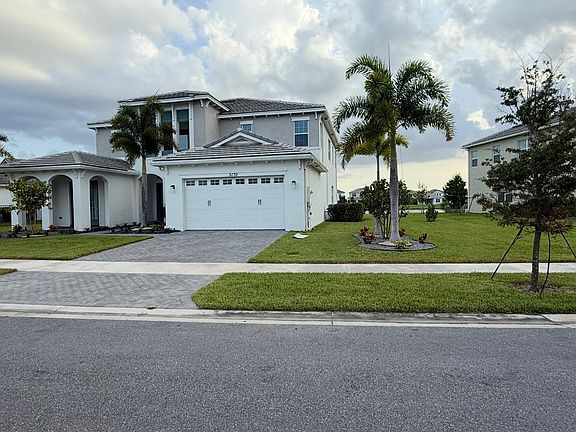 3rd image of 5170 Liberty Ln