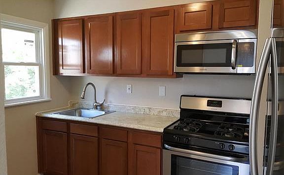 4th image of 8601 Kathlyn Dr