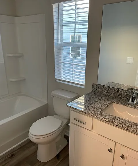 139 Triumph Ave #C — Photo 11