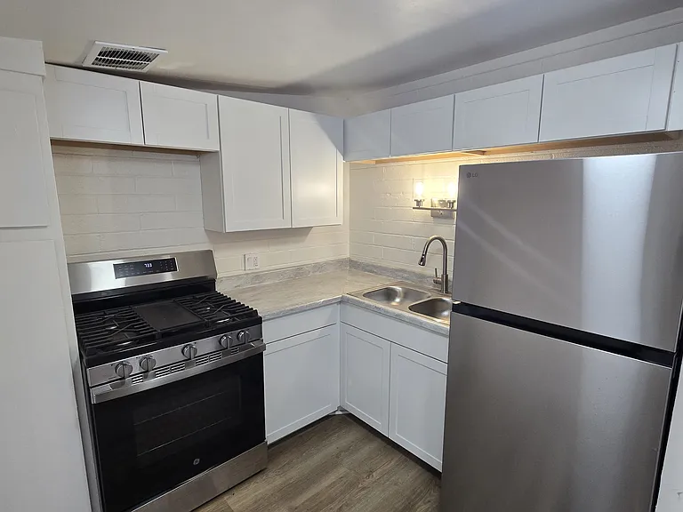 3615-3625 N Columbia Ave #3621 — Photo 6