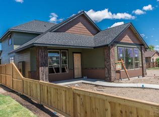 2343 NW Elm Ave, Redmond, OR 97756