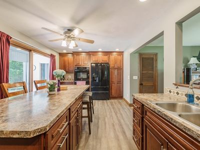 128 Skyline Dr, Westfield, MA, 01085
