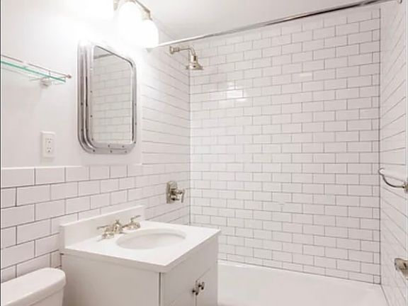 3rd image of 304 E 20th St APT Llb