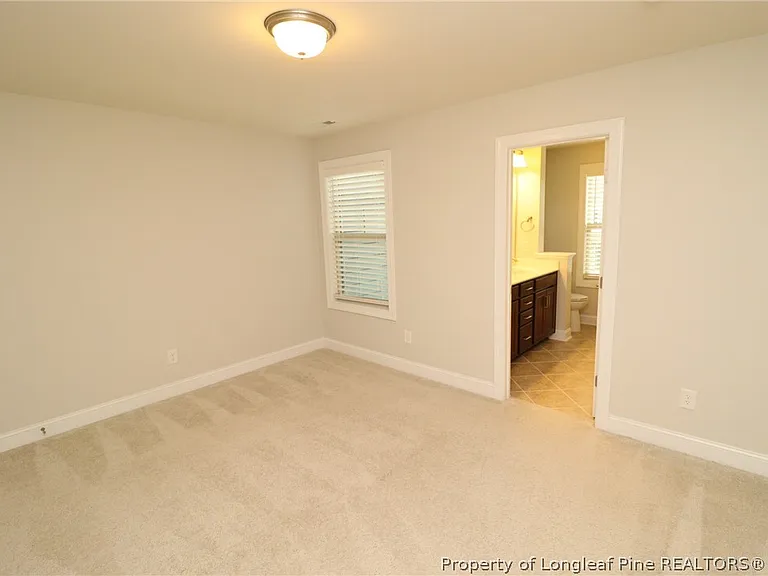 410 Boscawen Ln — Photo 31