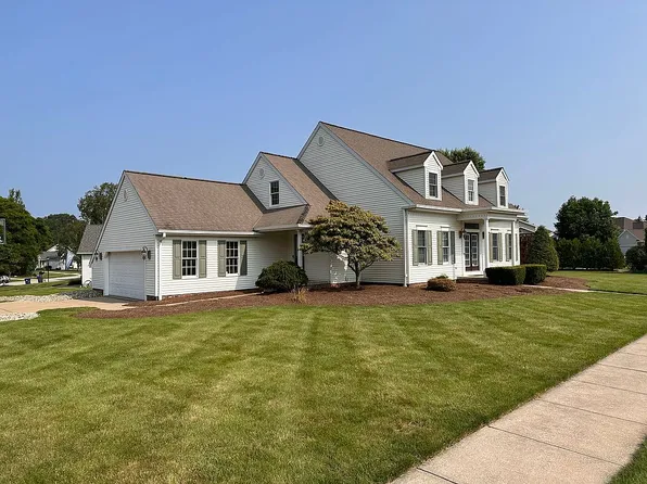 5162 Westbury Farms Dr, Erie, PA 16506