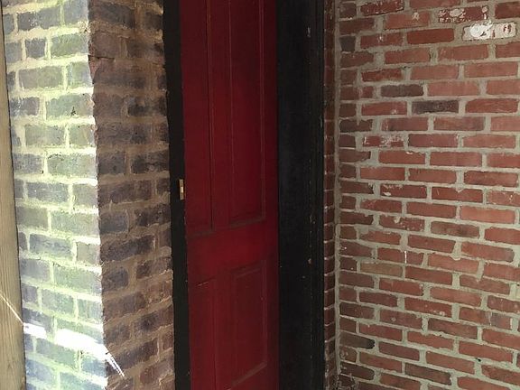3rd image of 311 W Marshall St