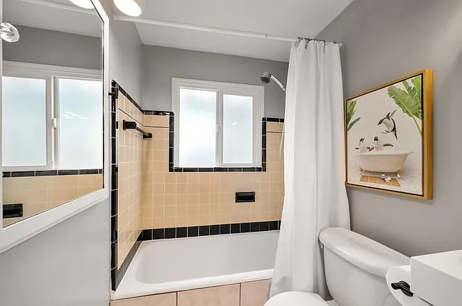 4620 Mission Ave — Photo 4