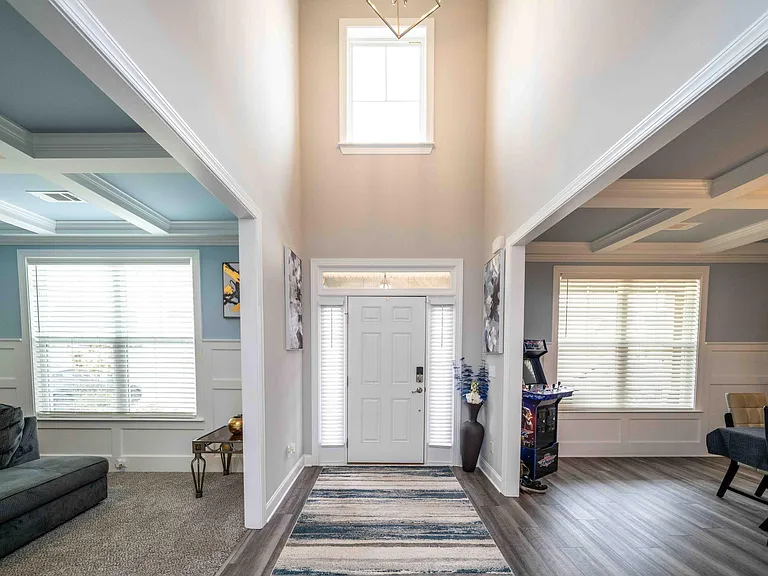 253 Prominence Dr — Photo 2