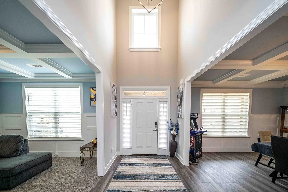 Building Photo - 253 Prominence Dr