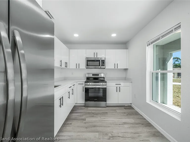 112 Atlas Ct NW — Photo 4