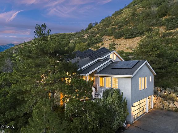 4th image of 4475 E Mile High Dr