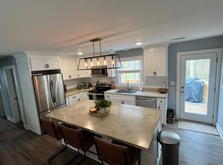 450 Pocono Dr, North Chesterfield, VA 23236