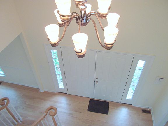 5th image of 51 Remington Cir