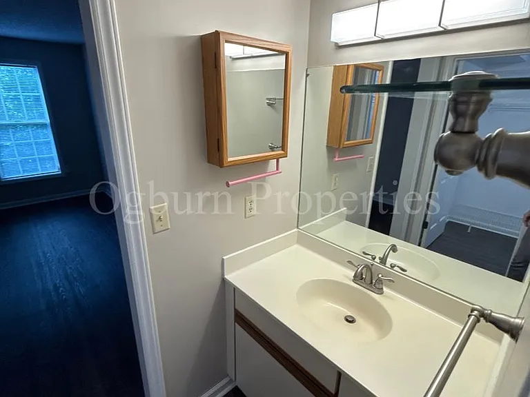 640 Balfour Rd — Photo 12
