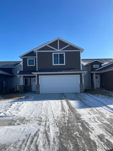 3686 Chinook Dr S, Fargo, ND, 58104