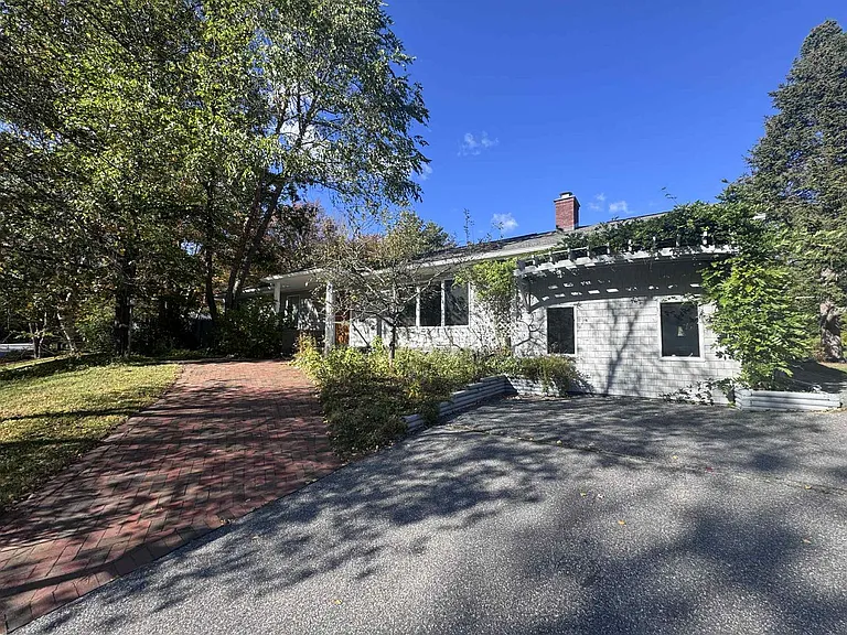 16 Richards Dr — Photo 10