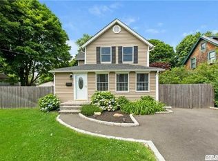 108 Lincoln Ave, Sayville, NY 11782